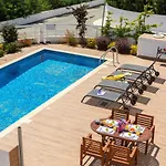 Villa Napa Bay View 3